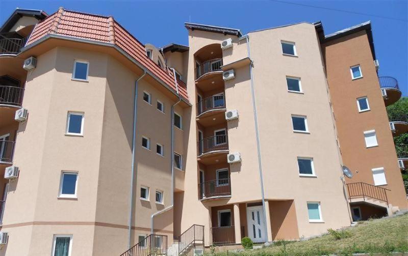 Ferienwohnung Ema Lux - Zgrada Panorama Sokobanja Exterior foto