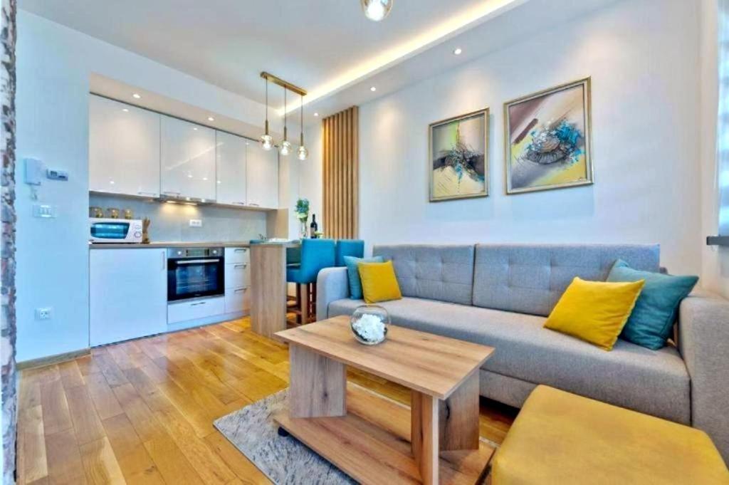 Ferienwohnung Ema Lux - Zgrada Panorama Sokobanja Exterior foto